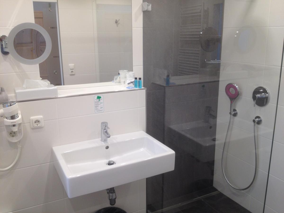 Seehotel Lilly Strobl Dış mekan fotoğraf